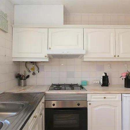 Amelia 156 - Clever Details Villa